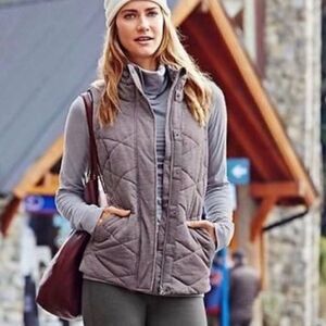 #154 ATHLETA  puffer vest